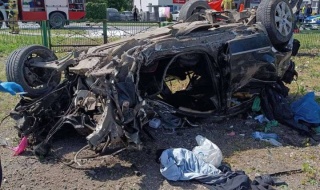Tragiczny wypadek pod Wróblewem. Samochód dachował i uderzył w drzewo – kierowca nie żyje