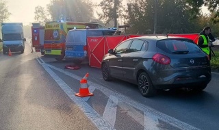 Uderzył w drzewo - 31-latek zginął na miejscu. Śmiertelny wypadek motocyklisty na DW 450