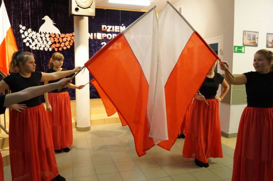 Wieczornica Patriotyczna z okazji 103 Rocznicy Odzyskania przez Polskę Niepodległości – 10.11.2021 r.