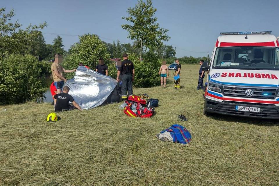 Tragedia w gminie Wartkowice, mężczyzna utopił się w stawie