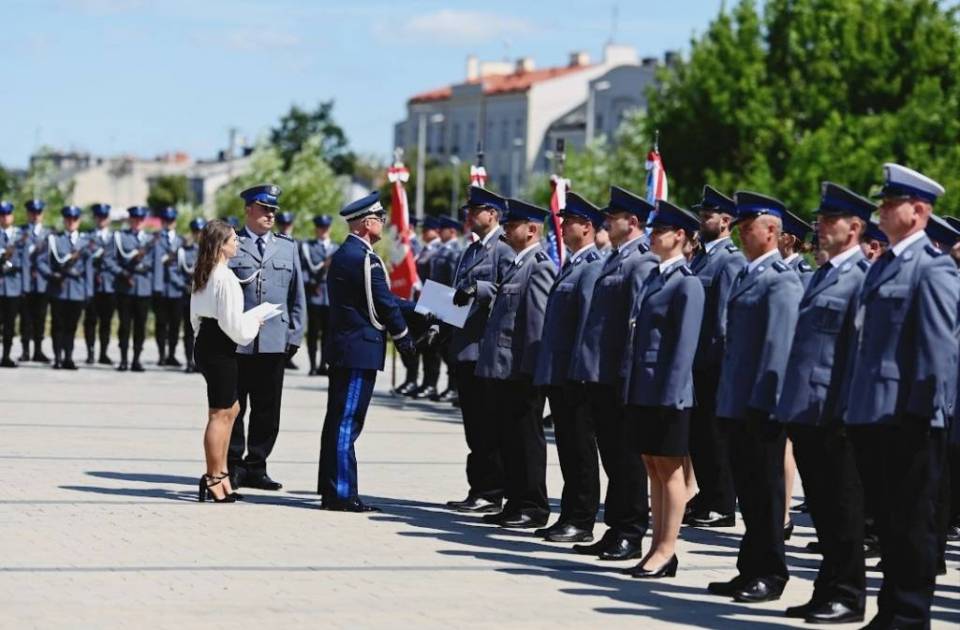 Międzypowiatowe Święto Policji w Skierniewicach. Wyróżniono funkcjonariuszy z pięciu komend