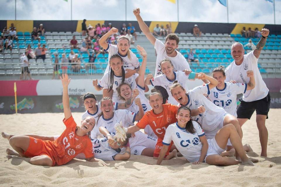 Historyczny wynik FC10 Ladies Zgierz! Nasza drużyna ze srebrnym medalem beachsoccerowej Ligi Mistrzów!