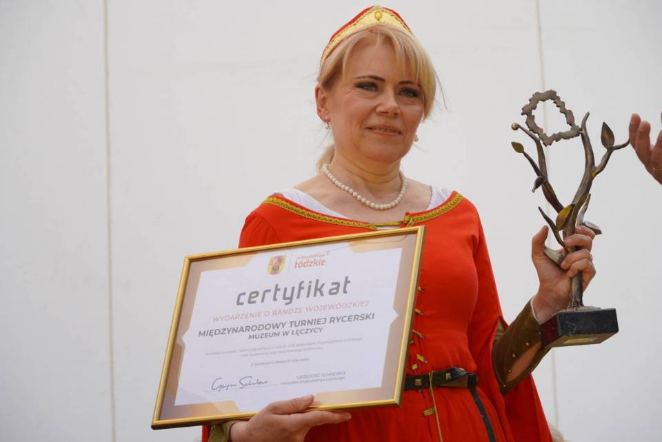 Salwa z armaty zainaugurowała XXIII Międzynarodowy Turniej Rycerski w Łęczycy