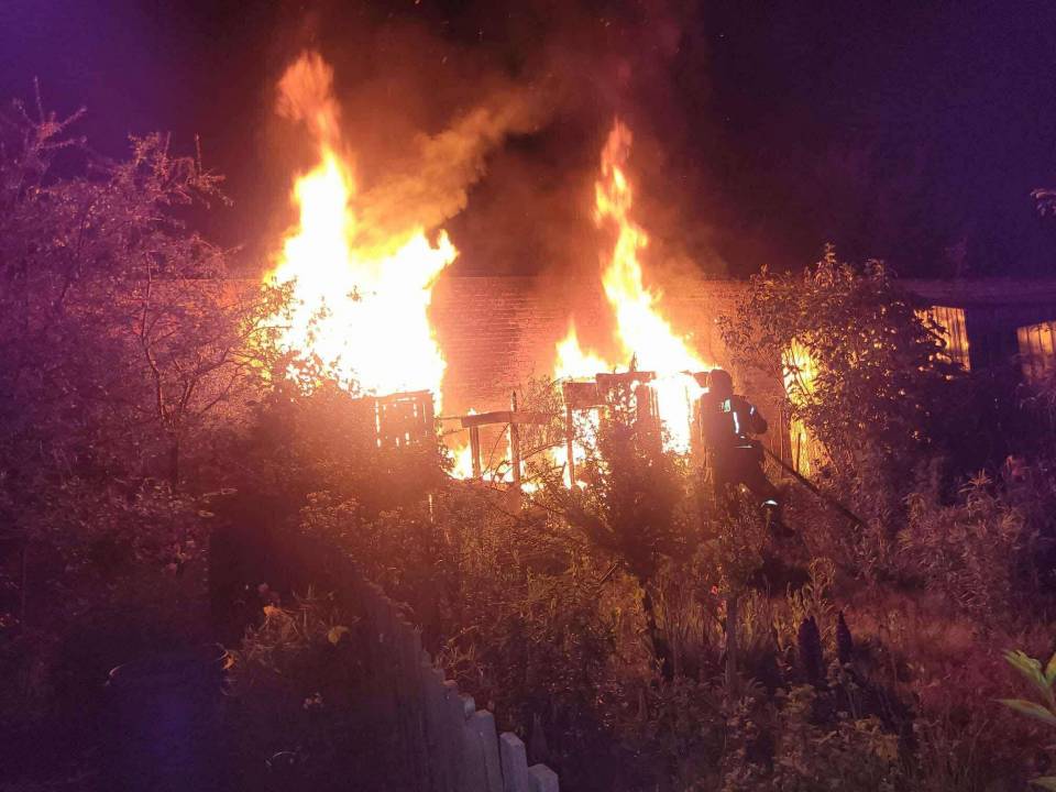 Tragiczny pożar altanki w Ozorkowie. Nie żyje 57-letni mężczyzna