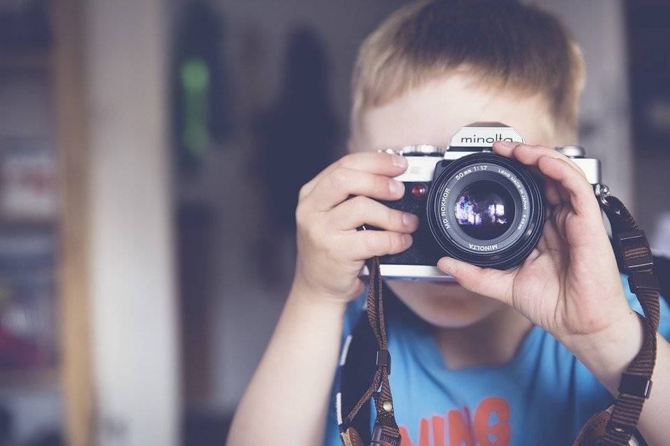 fotograf-aparat-dziecko
